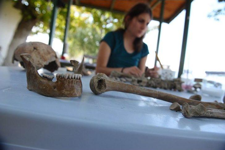 (özel) Gölün Dibinde Yatan 100 Yılın Keşfi Havadan Ve Su Altından Böyle Görüntülendi G4