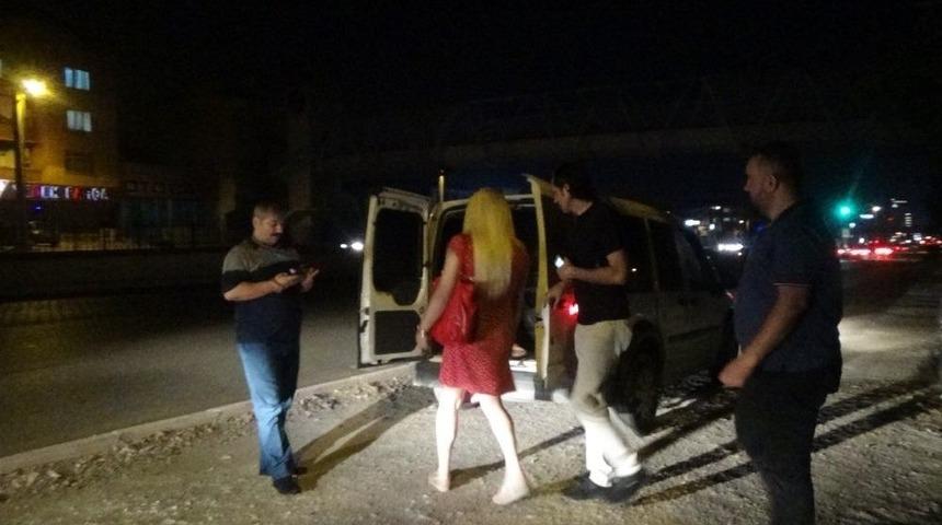 (özel Haber) Bursa’da Sokaktaki Fuhşa Şok Baskın...