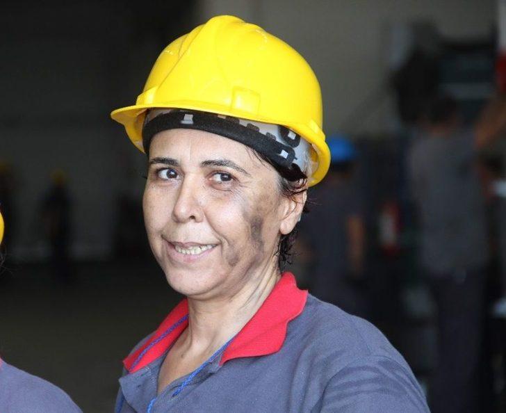 Sanayiye Kadın Eli Değdi G1