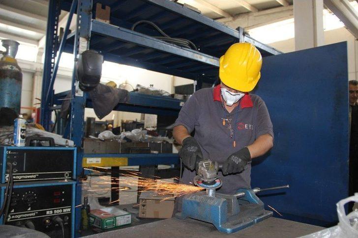 Sanayiye Kadın Eli Değdi G2