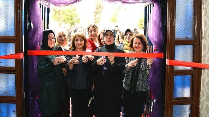 &lsquo;bizim Mekan&rsquo; Kadınların Hizmetine Sunuldu