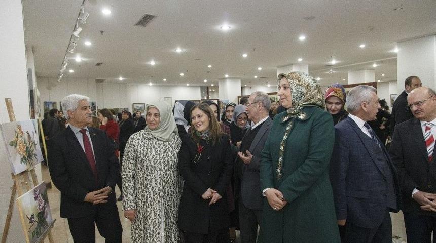 Kadın Ressamlardan Karma Sergi