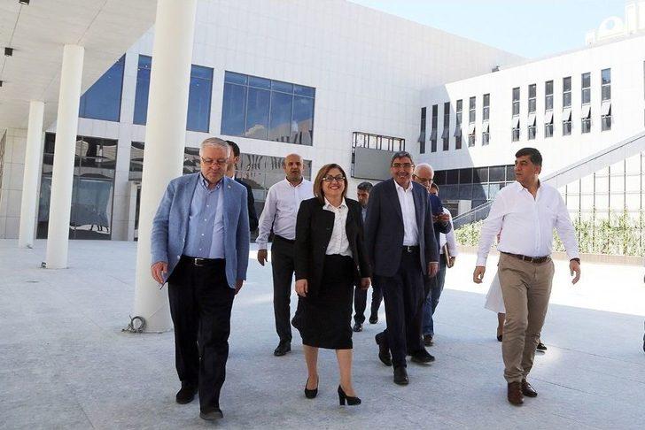 Milletvekilleri, Şehitkamil Belediyesi’nin Hizmetlerini Değerlendirdi G1