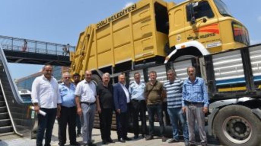 Çiğli’den Trabzon Düzköy’e Çöp Kamyonu