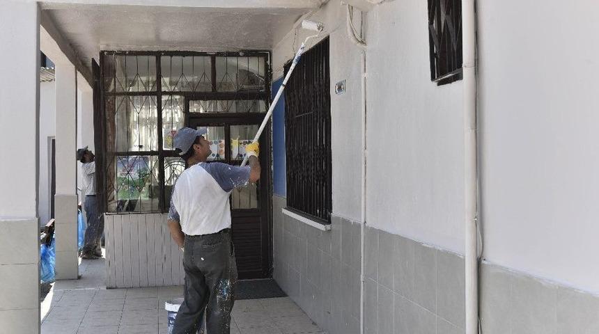 Muratpaşa Belediyesi’nden Okullara Destek