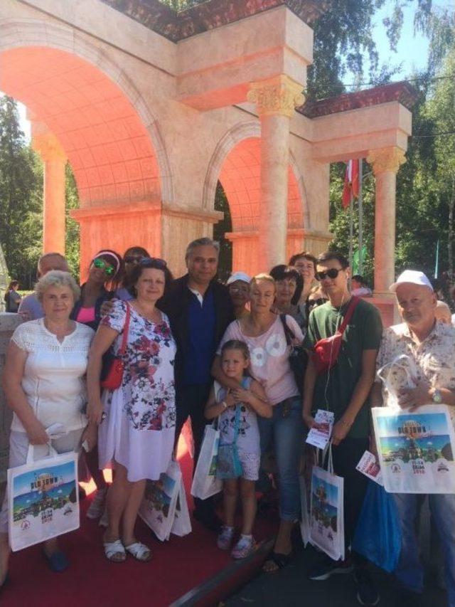 Uysal, Rusları Kaleiçi Old Town Festivali’ne Davet Etti