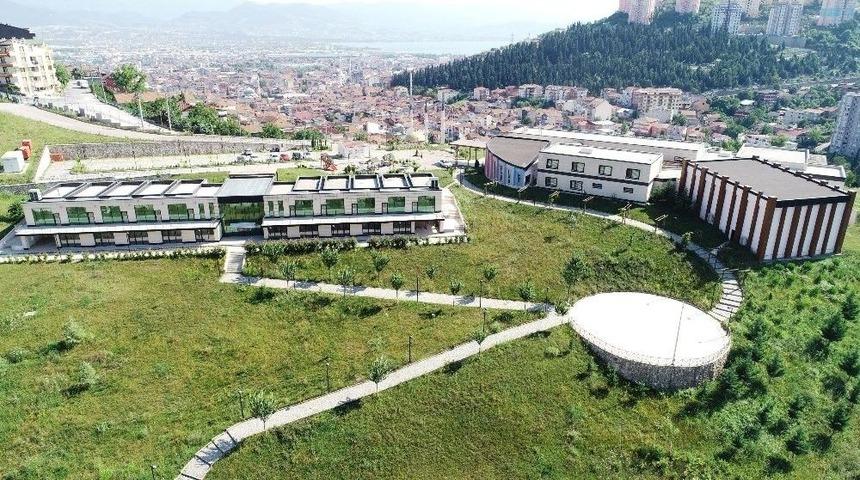 Bu Merkez Kadınlar İ&ccedil;in