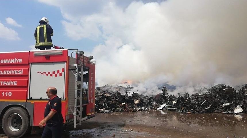 Osmaniye&rsquo;deki Yangın S&ouml;nd&uuml;