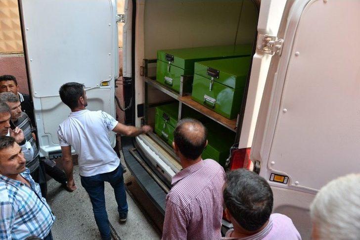 Otomobil Dereye Uçtu, Bir Aile Yok Oldu G1