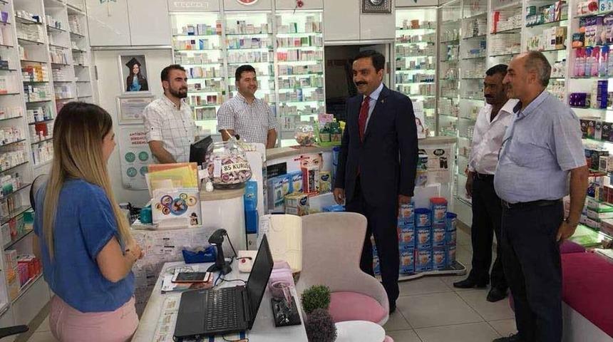 Belediye Başkanı Bah&ccedil;eci, Vatandaş Ve Esnafla Projeleri Değerlendiriyor