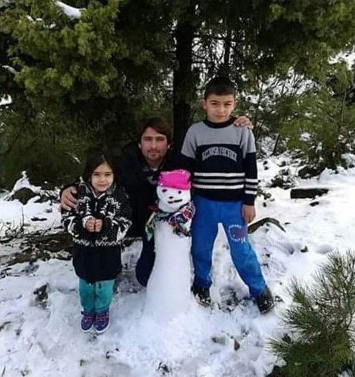 Otomobil Dereye Uçtu, Bir Aile Yok Oldu G5