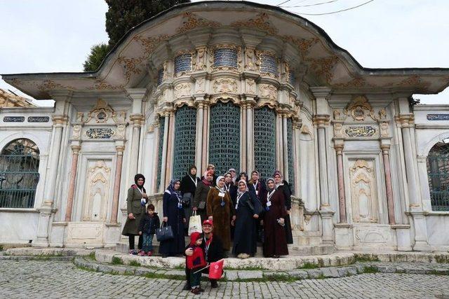 Eyüpsultanlı Kadınlara 8 Mart Hediyesi