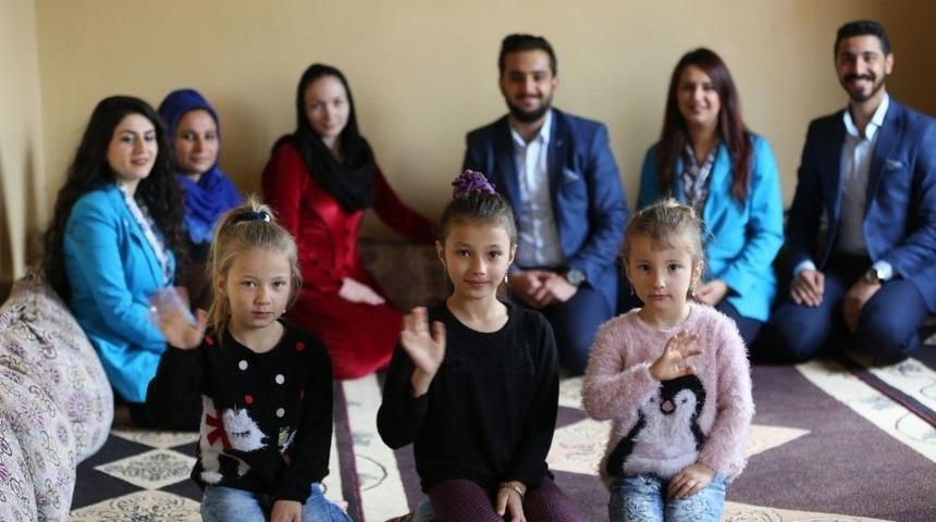 Mardinli Kadınlara Jest