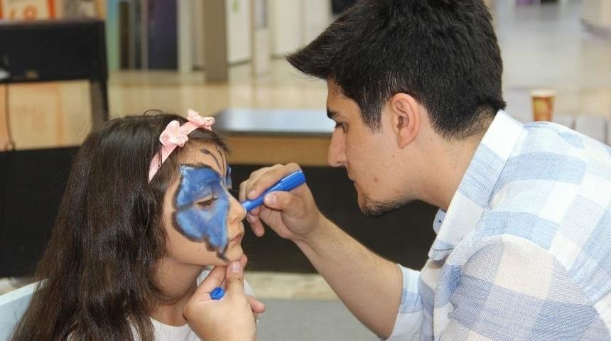 Cü Vakfı Okulları Ücretsiz Rehberlik Hizmeti Veriyor