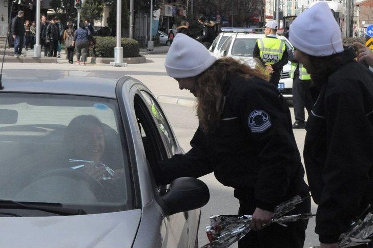 Kadın Trafikçilerden Hemcinslerine Jest G3