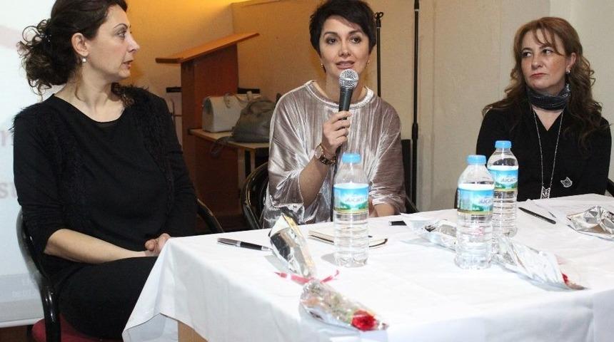 Lise &Ouml;ğrencilerine Kadınlar G&uuml;n&uuml; Semineri