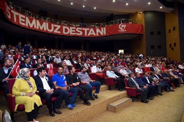 Cemil Meriç Kültür Merkezi’nde 15 Temmuz Anma Programı Düzenlendi