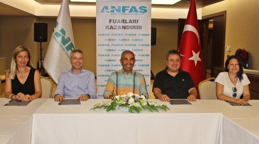 Bilişim Sekt&ouml;r&uuml;n&uuml;n Kalbi Antalya&rsquo;da Atmaya Hazırlanıyor