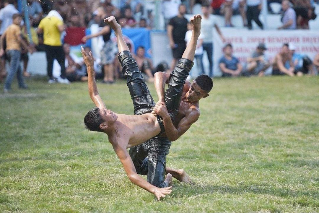 Başpehlivanlar Er Meydanına &Ccedil;ıktı