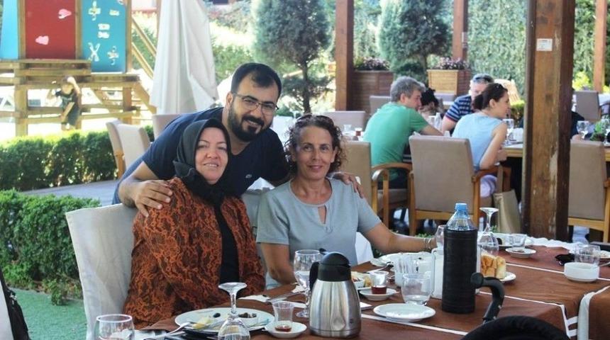 16 Yıl Sonra Buluştular