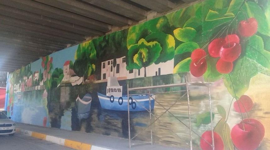 K&ouml;rfez Rengarenk Oldu