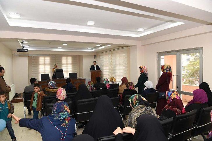 Başkan Asya, Kursiyerlere Sertifika Dağıttı G2