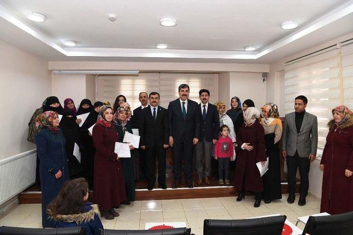 Başkan Asya, Kursiyerlere Sertifika Dağıttı G5