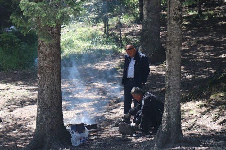 Gölcük Tabiat Parkı’nda Hafta Sonu Yoğunluğu G5