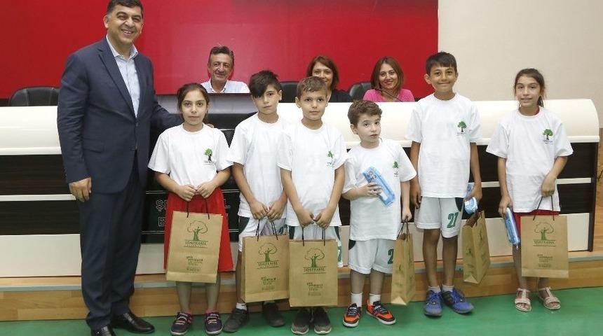 Sporculara Hijyen Ve &Ouml;z Bakım Eğitimi