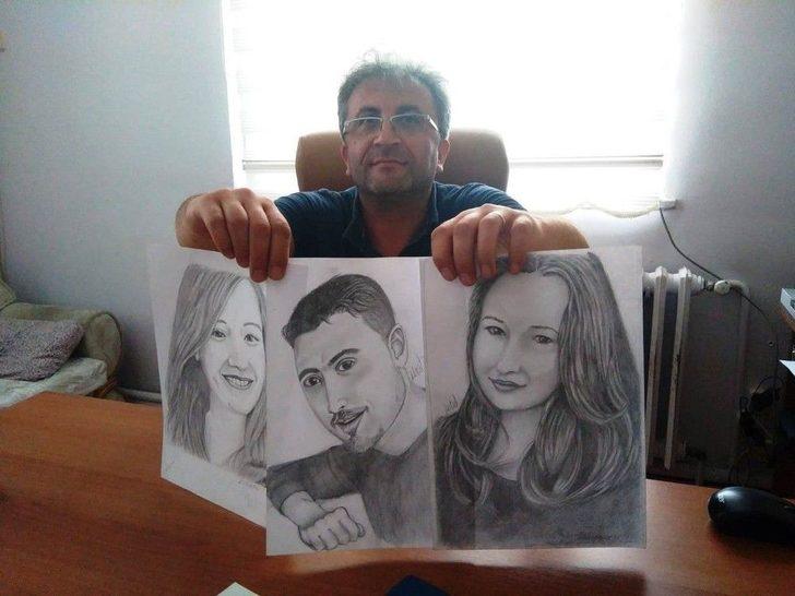 Yaptığı Kara Kalem Resim Ve Karikatürler Büyük İlgi Görüyor G1