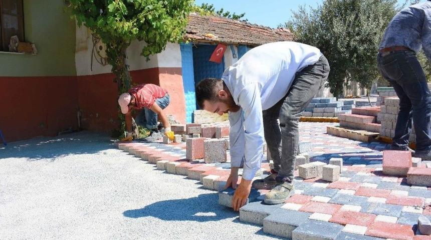 Torbalı’da ’engelsiz Yollar, Kaldırımlar Ve Sosyal Alanlar’ Projesi