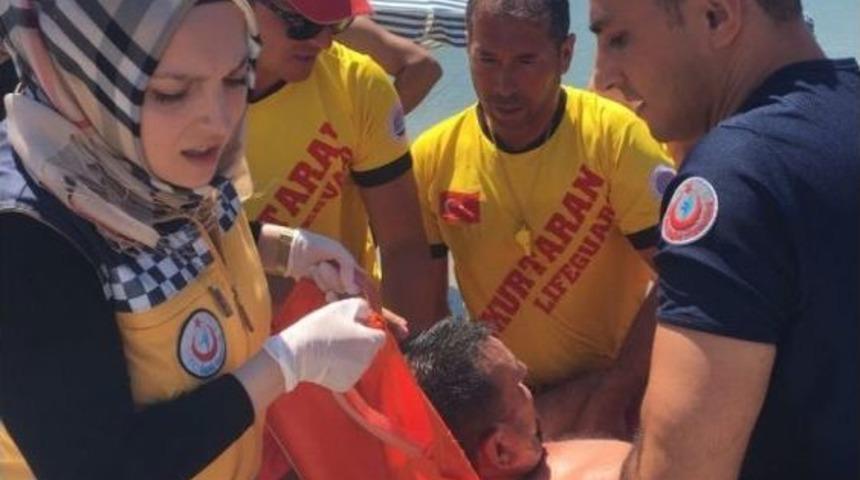 Cankurtaranlar Astım Krizi Tutan Adamın Hayatını Kurtardı