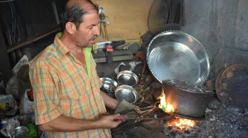 Osmanlı&rsquo;dan Gelen Bakır Kalaycılığı Tarih Oluyor