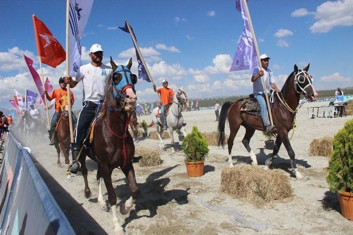 Bilal Erdoğan, Türk Oyunları Festivali’nin Kapanış Programına Katıldı G4