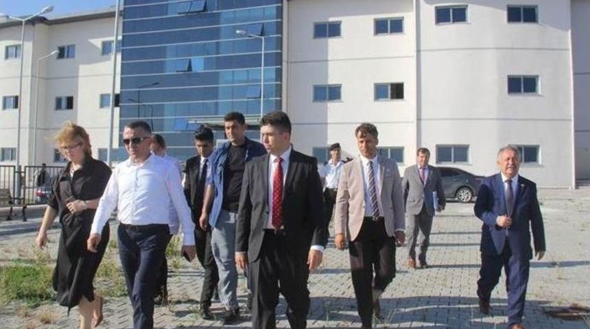 Vali Bilgin, Pınarhisar&rsquo;da İncelmelerde Bulundu