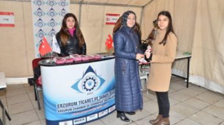 Başkan Y&uuml;celik&rsquo;ten Kadınlar G&uuml;n&uuml; Mesajı