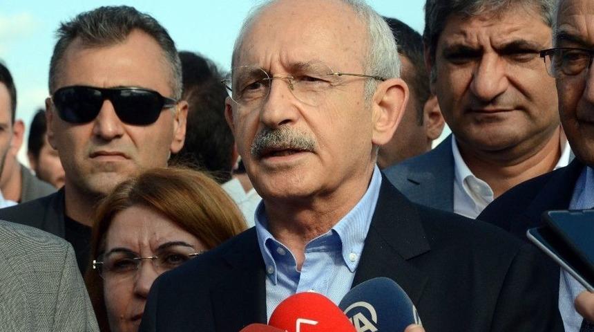 Chp Lideri Yıkılan Köprüyü Yerinde İnceledi