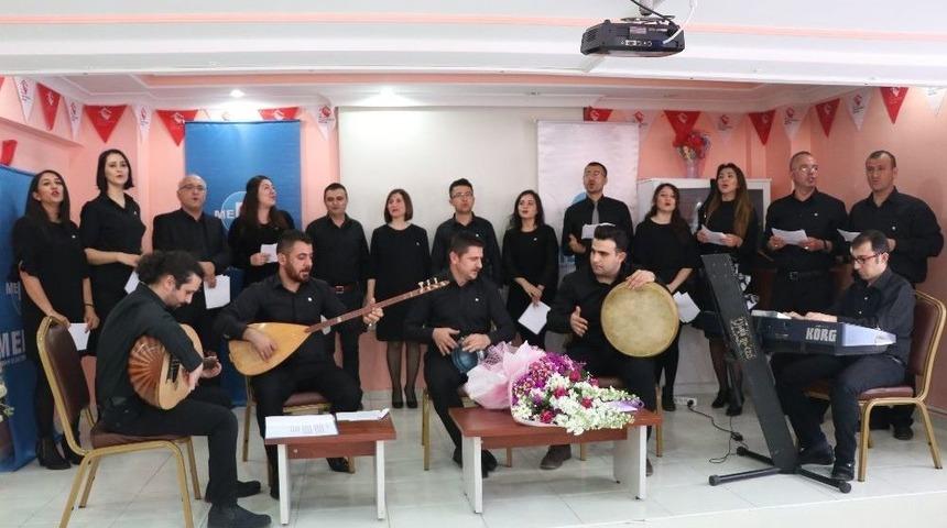 Medaş &Ccedil;alışanları Kadınlar G&uuml;n&uuml;&rsquo;nde Huzurevinde Konser Verdi
