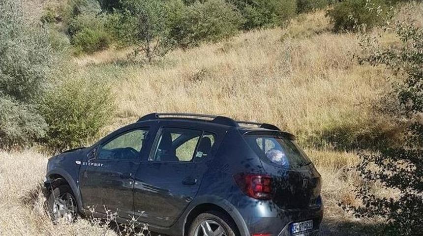 Otomobil Bariyerlere Çarptı: 1 Yaralı