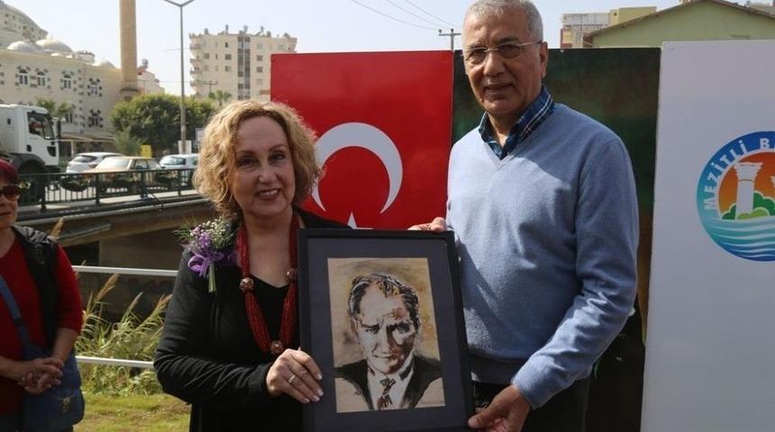 8 Mart&rsquo;ta 8 Kadından Resim Sergisi