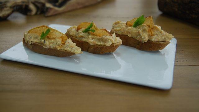 Çıtır Armutlu Lorlu Bruschetta