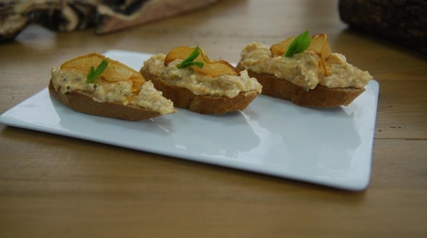 Çıtır Armutlu Lorlu Bruschetta
