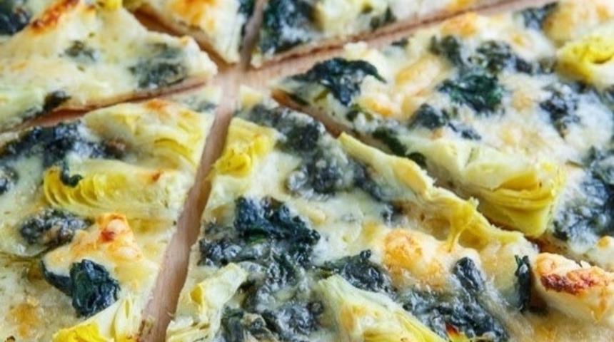 Ispanaklı ve Enginarlı Pizza