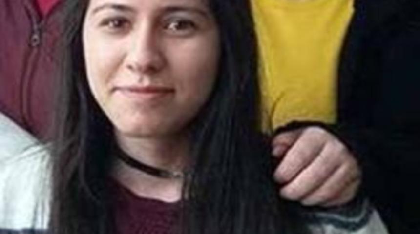 19 Yaşındaki Kanser Tedavisi G&ouml;ren Gen&ccedil; Kızın &Ouml;l&uuml;m&uuml;n&uuml;n Ardından Hastaneden A&ccedil;ıklama Geldi