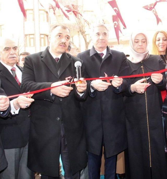 Elazığ’da Kadın Yaşam Merkezi Açıldı