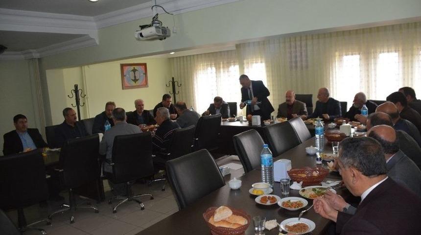 Emekli &Ouml;ğretmenler Eski G&uuml;nleri Yad Etti