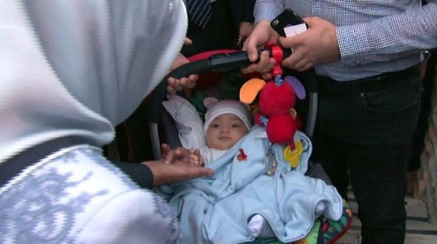 Tbmm Başkanı Yıldırım&rsquo;dan Mert Bebeğe Altın