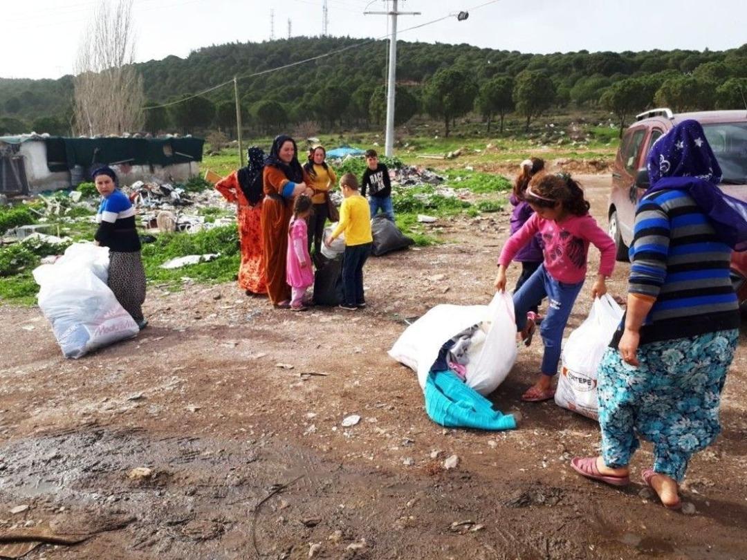 &lsquo;fatma Anne&rsquo; 8 Mart D&uuml;nya Kadınlar G&uuml;n&uuml;nde 2 Bin 500 Kadını Sevindirdi