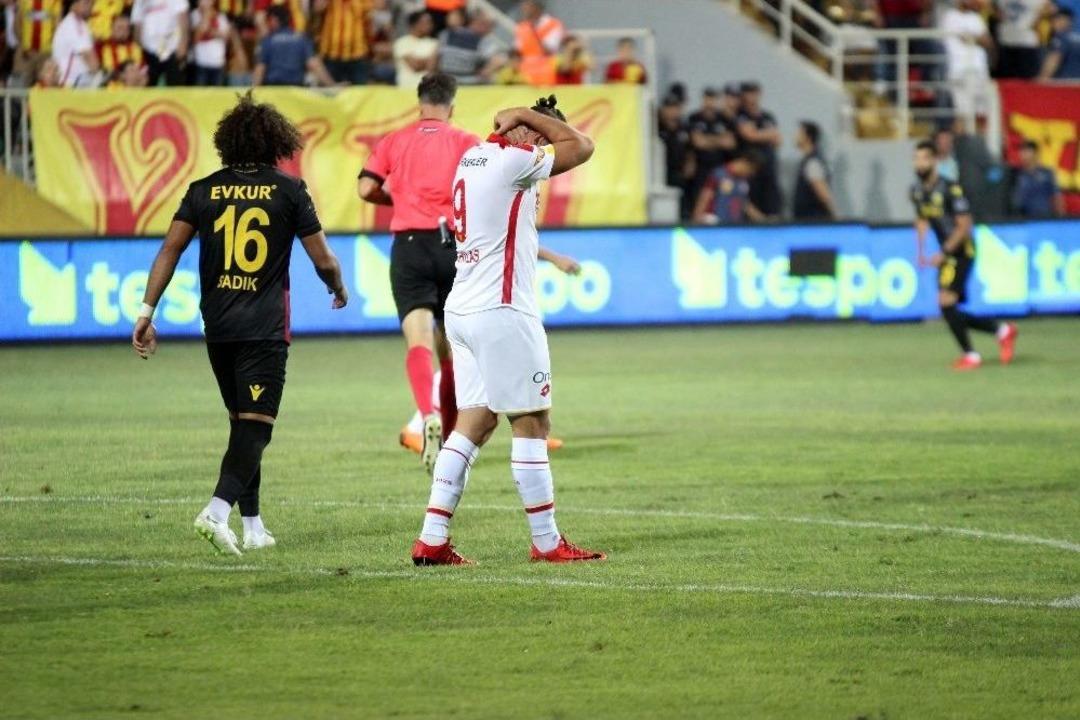 Spor Toto S&uuml;per Lig: G&ouml;ztepe: - Yeni Malatyaspor: 1 (ilk Yarı)