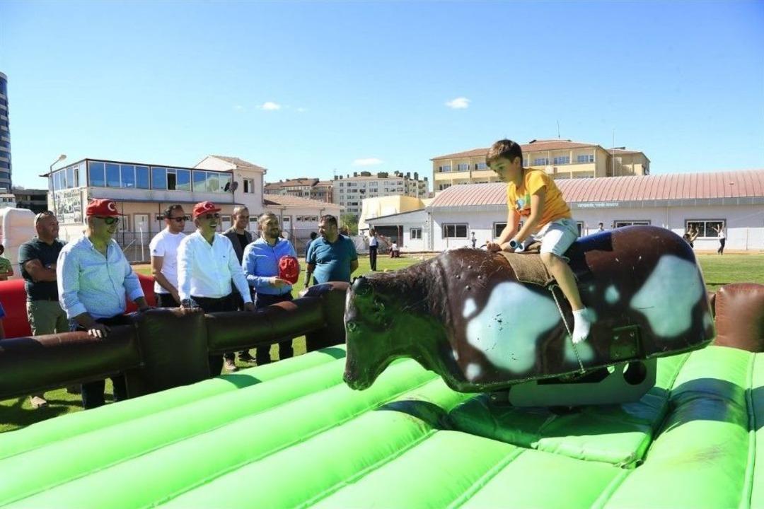 Nevşehir&rsquo;de &Ccedil;ocuk Ve U&ccedil;urtma Şenliği D&uuml;zenlendi